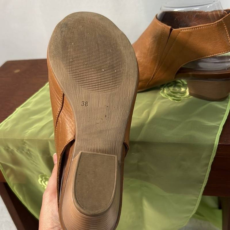Bueno soft tan leather sling back peep toe shoe booties with hook and look ankle straps. Women's size 7.5